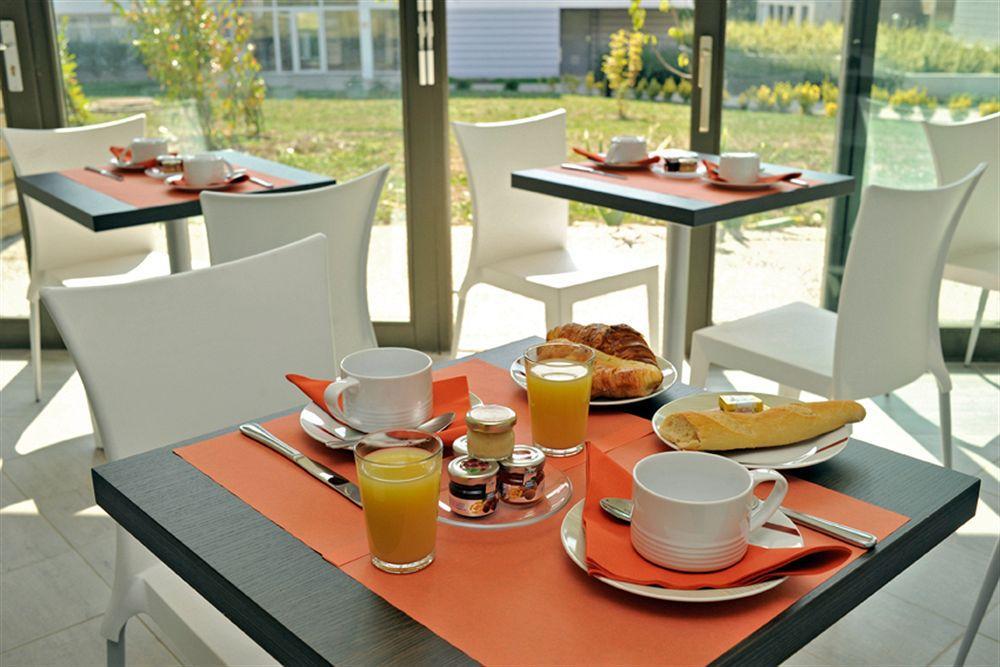 Appart'City Grenoble-Meylan Exterior photo