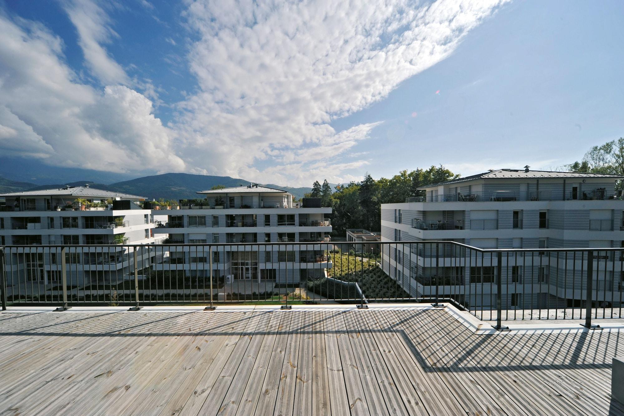 Appart'City Grenoble-Meylan Exterior photo